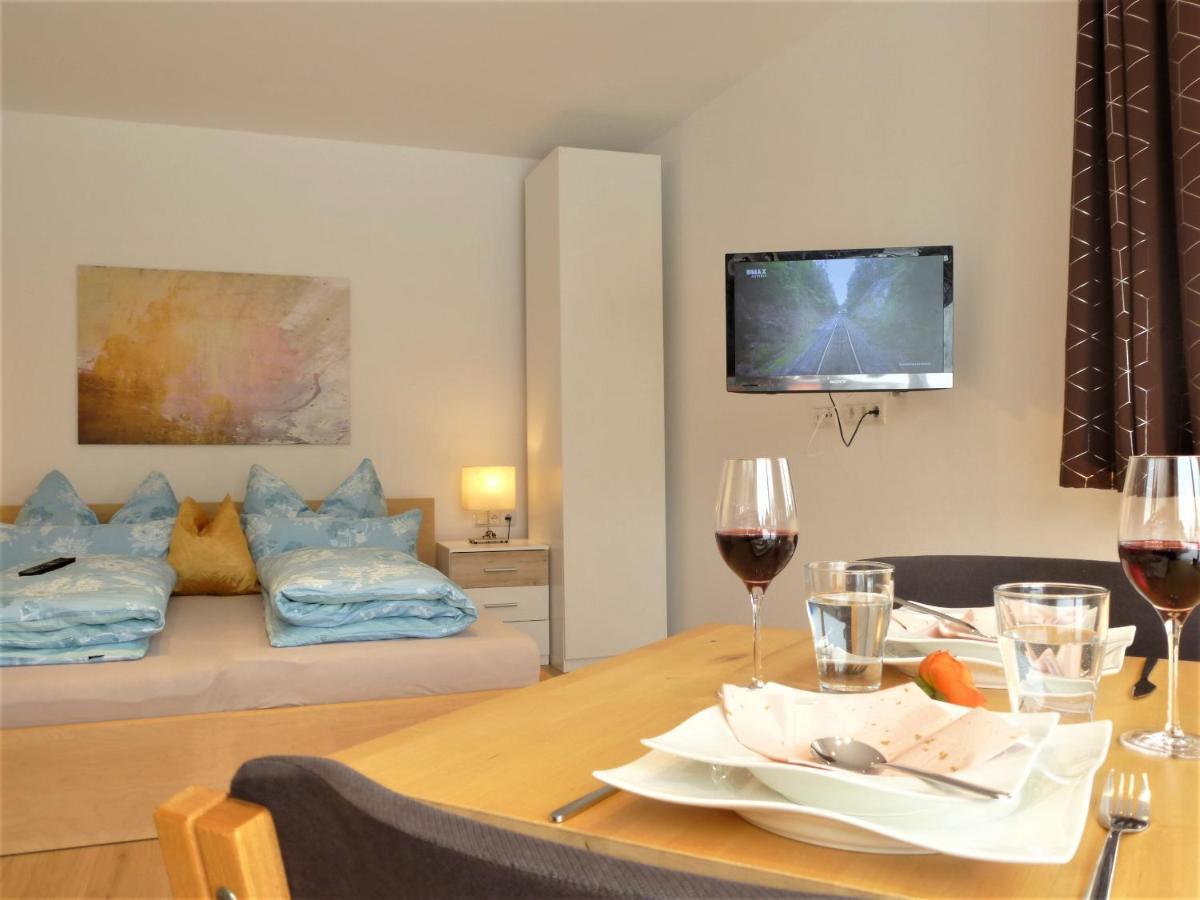 Cozy Mountain View Apartment With Terrace And Garden Innsbruck Esterno foto